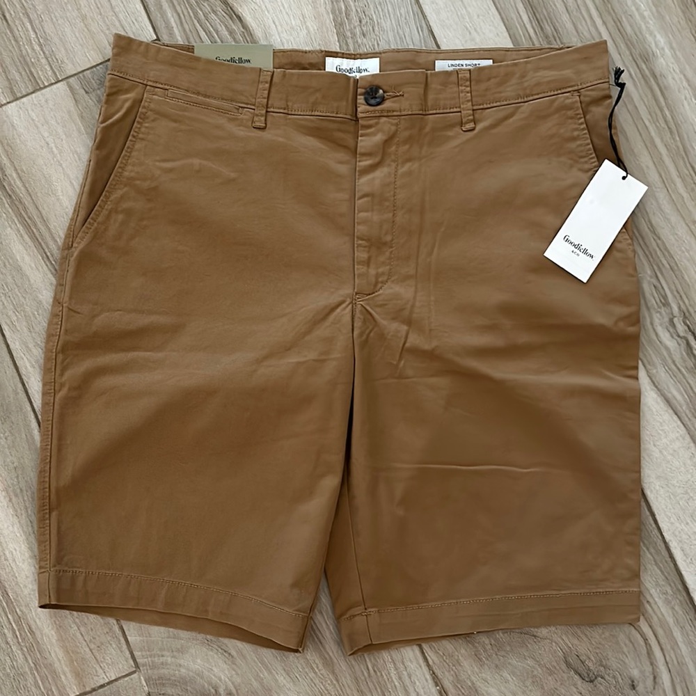 NWT Men’s khaki Goodfellow & Co. linden flat-front shorts sz 34
